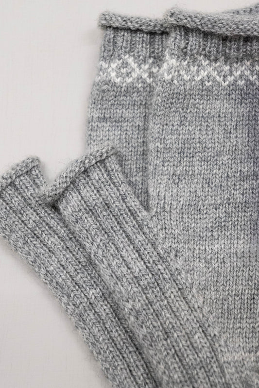 The Nora Mittens in Soft Grey/White