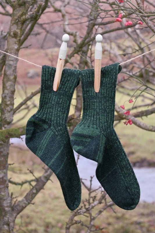 Cashmere/Merino Bed Socks in Pine Green