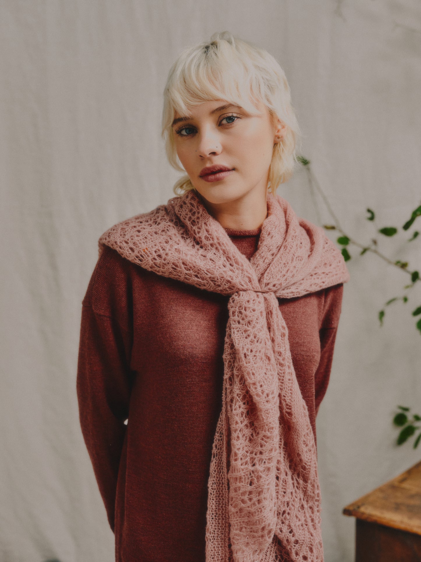 The Laura Merino Silk Cashmere Scarf In Blush
