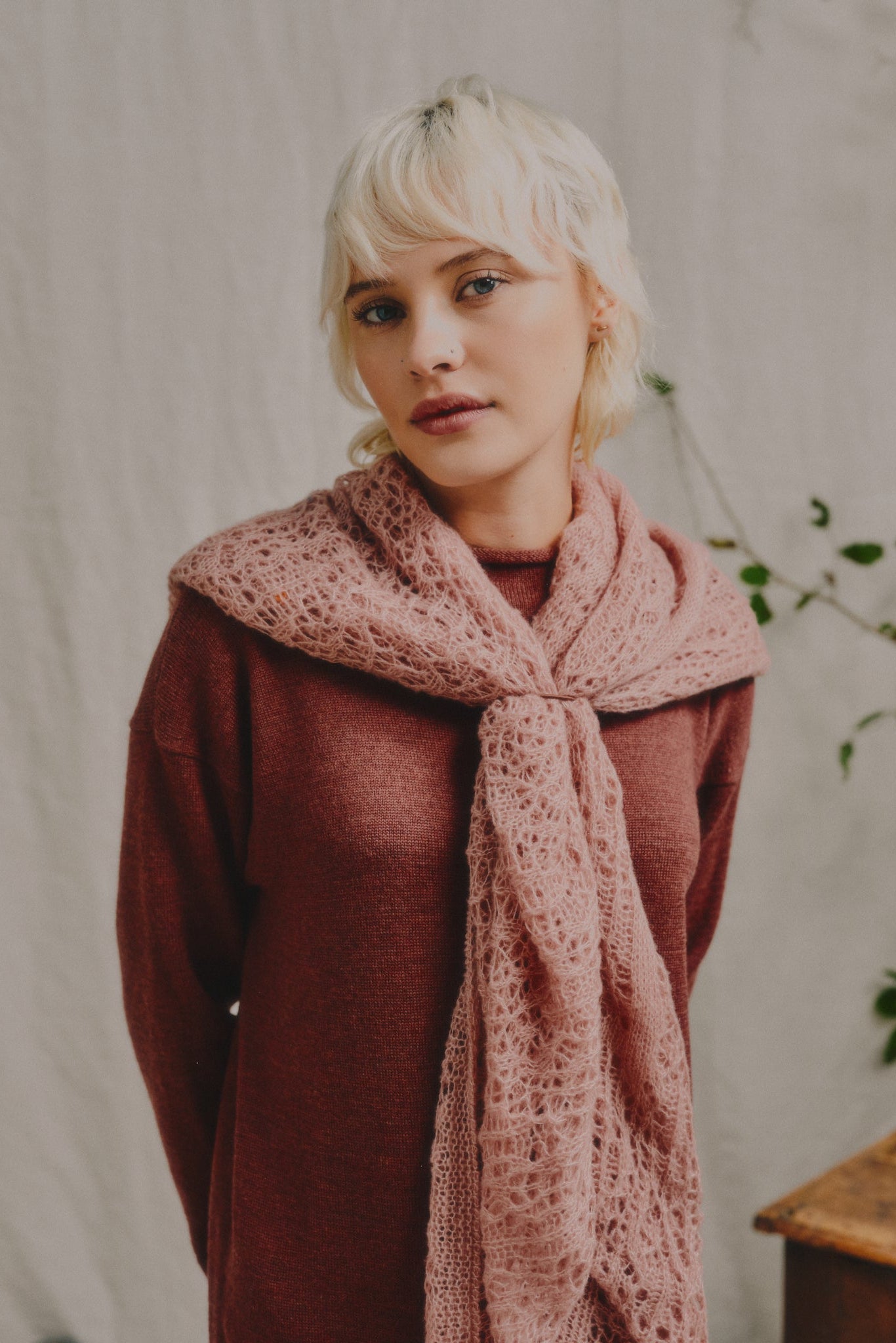The Laura Merino Silk Cashmere Scarf In Blush