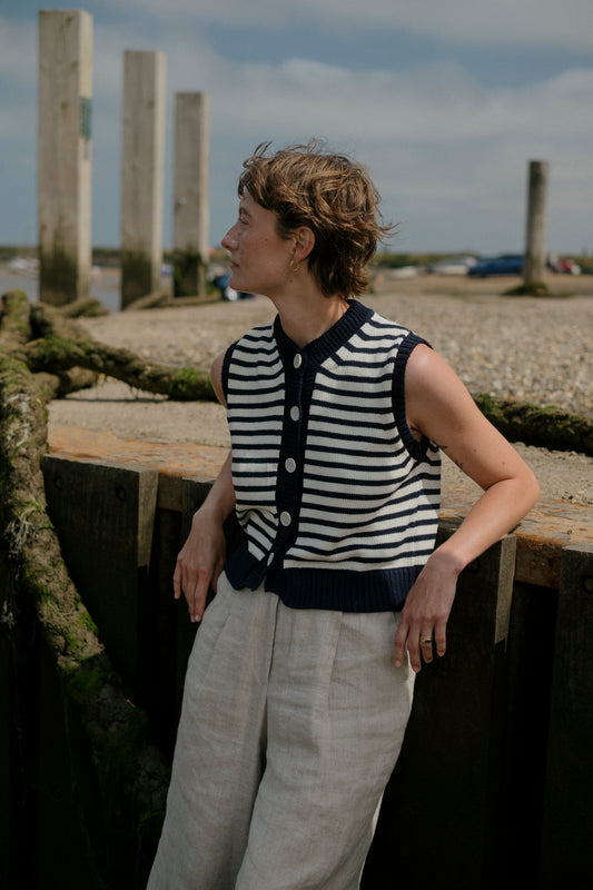 The Morvan Organic Cotton Waistcoat in French Navy / Chalk