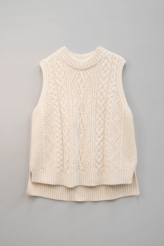 The Freyja British Wool Cable Vest in Ecru
