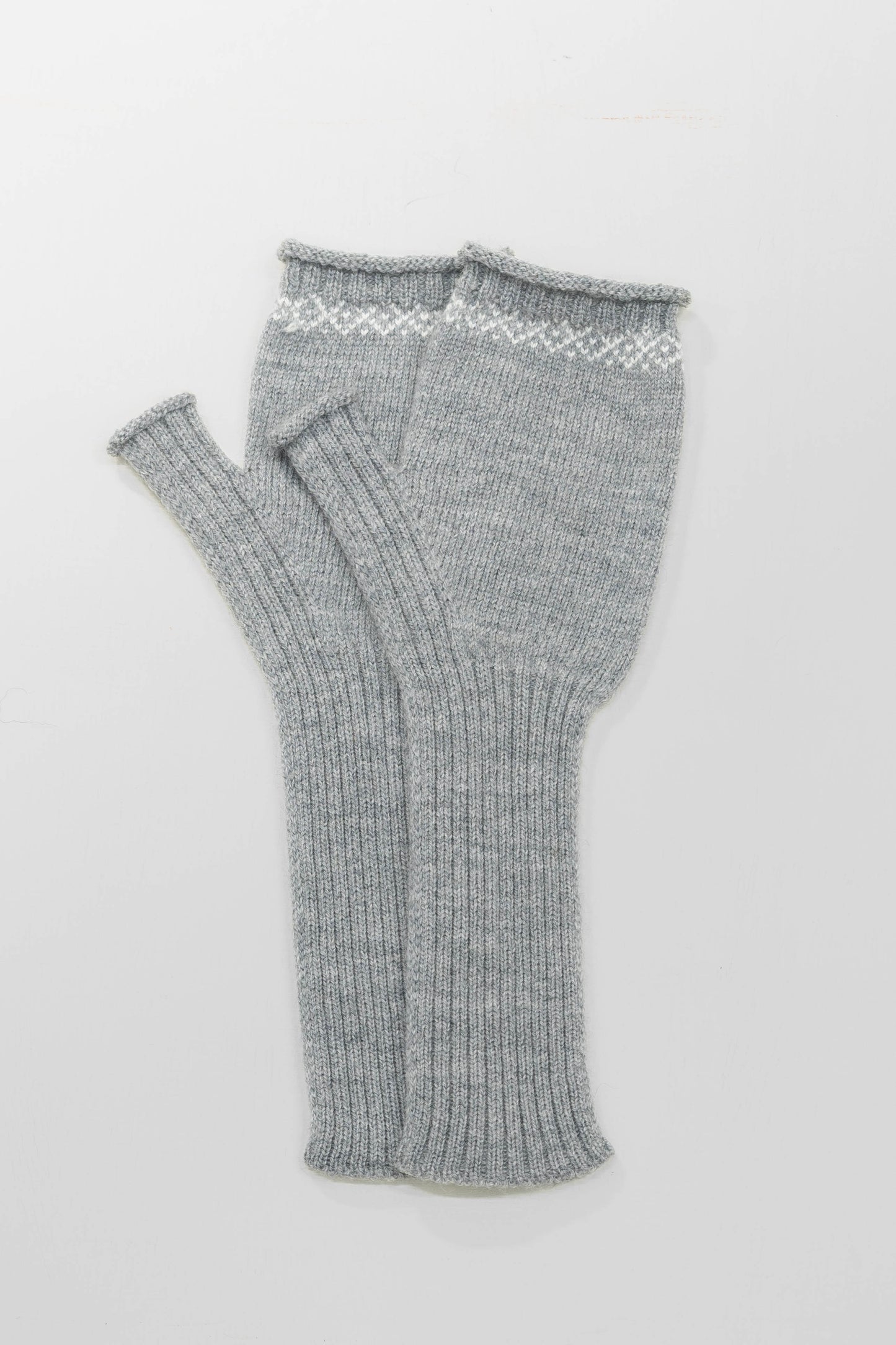 The Nora Mittens in Soft Grey/White