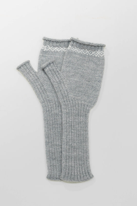 The Nora Mittens in Soft Grey/White