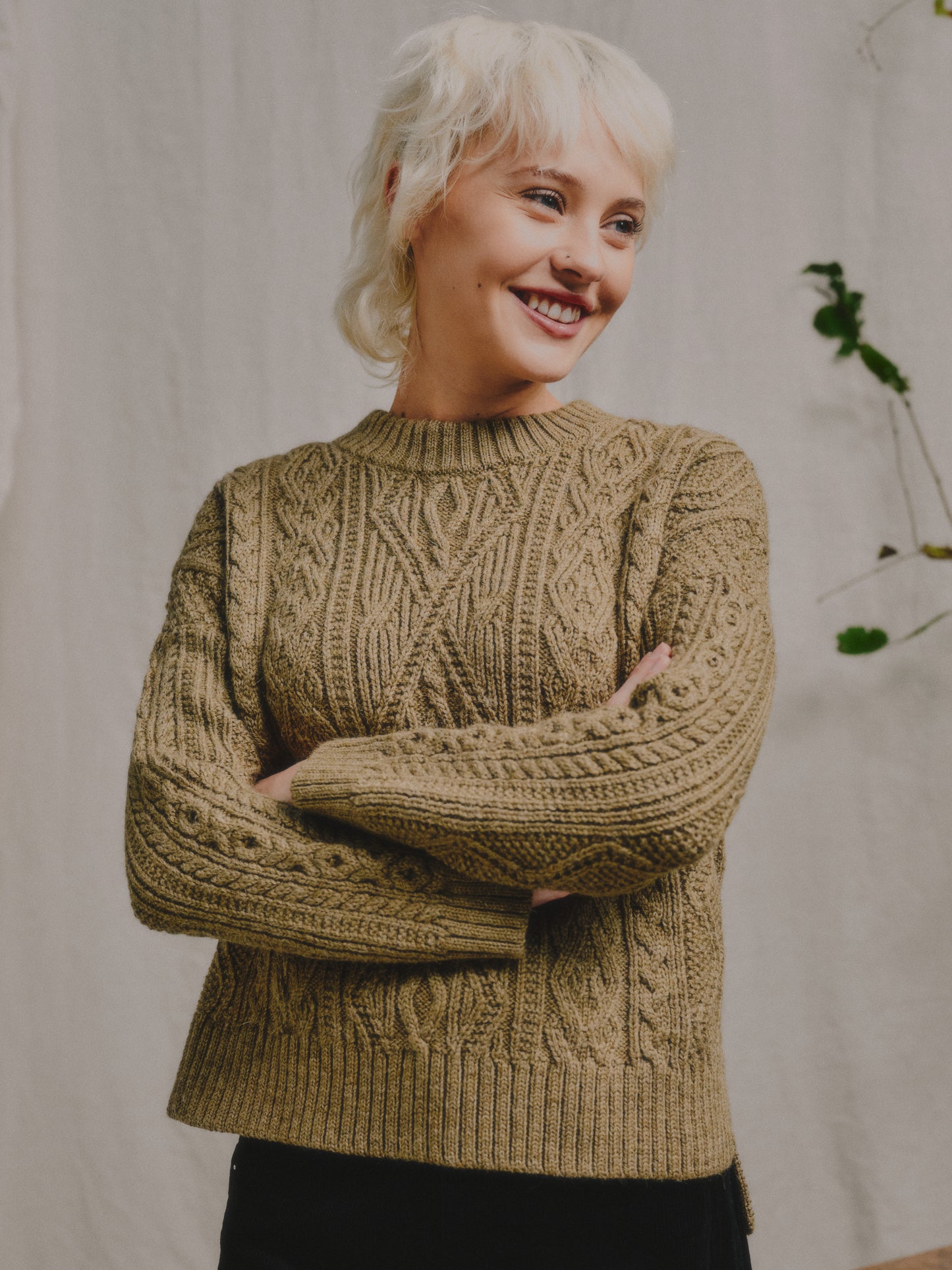 The Freyja British Wool Cable Sweater in Bronze Olive