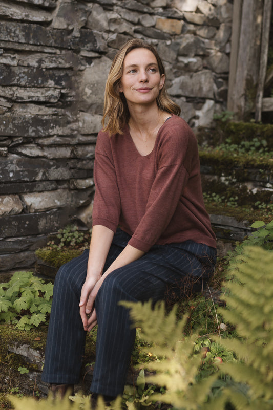 Eden Herb Dyed Fine Merino V-Neck Sweater in Heather